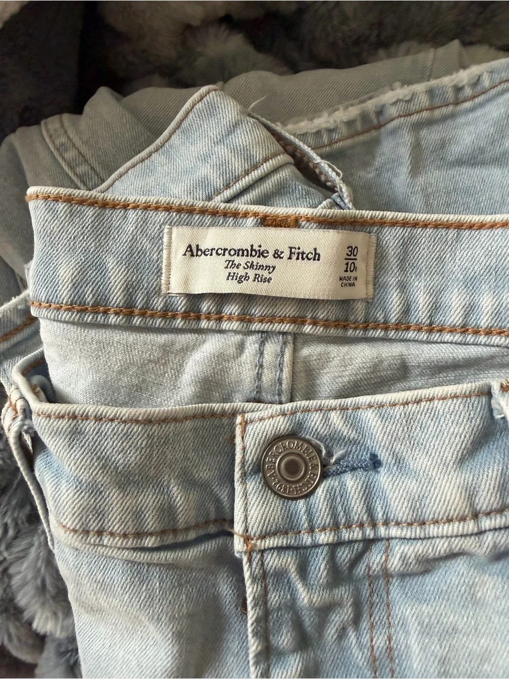 Abercrombie & Fitch Skinny High Rise Jeans